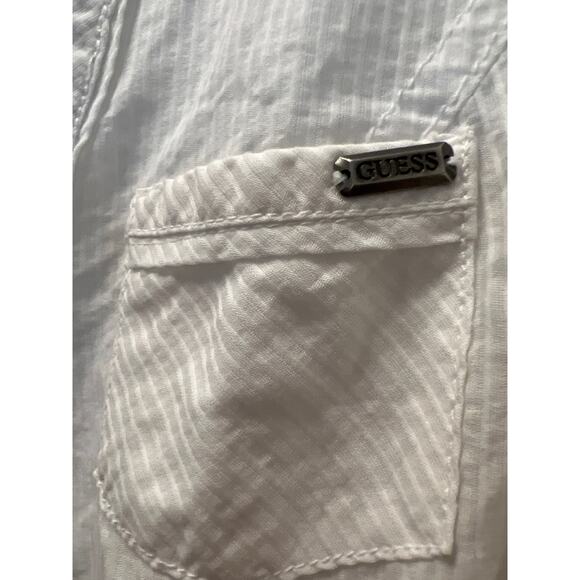 Guess Women’s 3/4 Sleeve Pinstripes V-Neck Button Front Top Blouse Size‎ L White - Picture 2 of 4